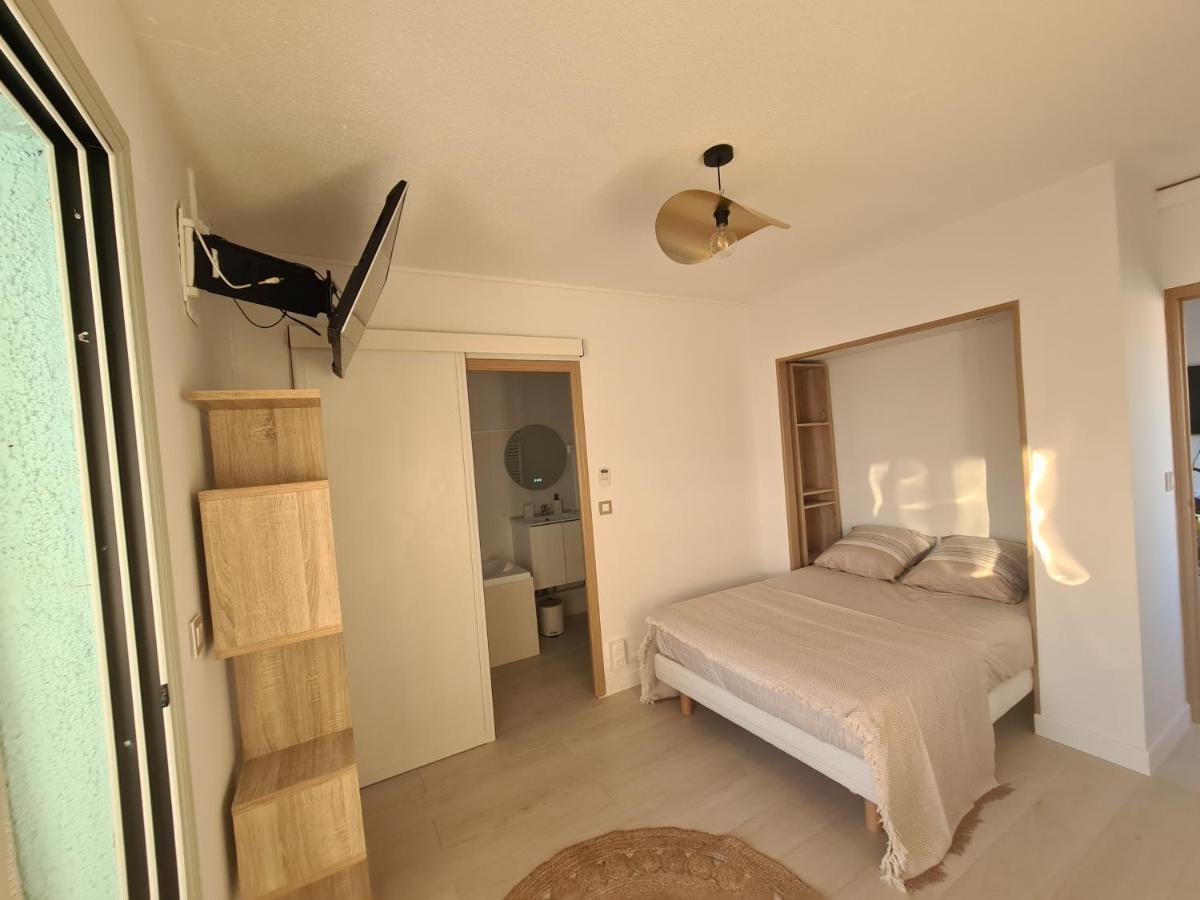 Appartement Lumineux Avec Vue Sur Mer A 50 M De La Plage Et Du Centre Λα Γκραντ-Μοτ Εξωτερικό φωτογραφία